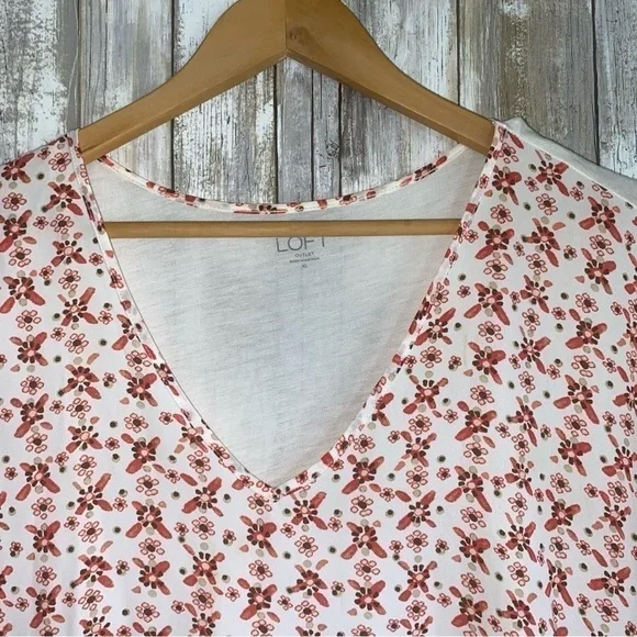 Loft Red & White Floral High Low Blouse - Picture 5 of 6